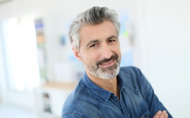 Man older lead actor