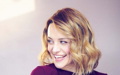 Zoë Tapper. Photo by Jon Holloway.