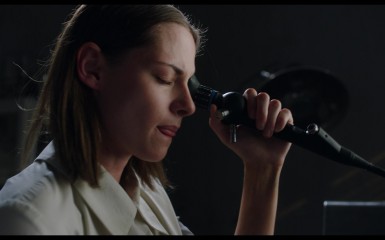 Kristen Stewart in Crimes of the Future