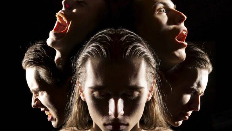 A Guide for Actors on Finding the Right Balance - Mastering Subtlety and Extravagance